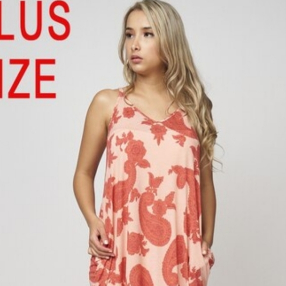 Dresses & Skirts - Plus Size Paisley Print Maxi with pockets